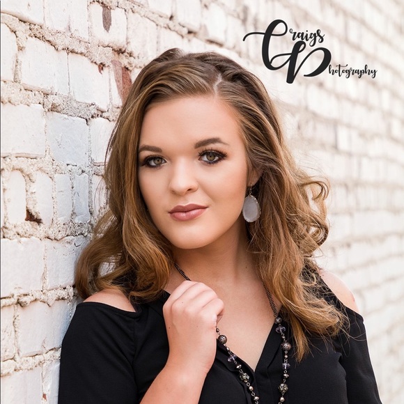 Meet your Posher, Kassidy - Picture 1 of 1